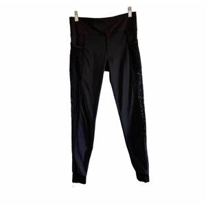 Alala Black Laced Pocket Ankle‎ Cropped Leggings